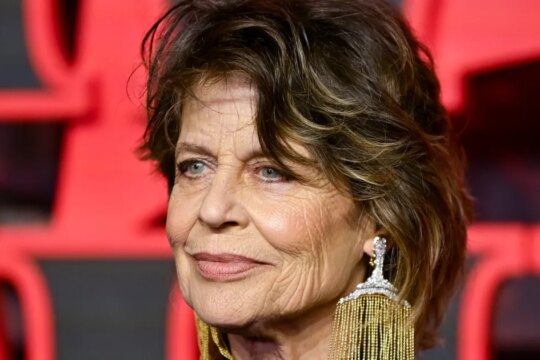 Linda Hamilton Refuses To 'Chase Beauty' As She Ages