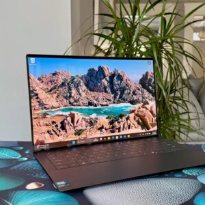 Dell 14 Premium Review: Creator Laptop That's Rock Solid to a Fault