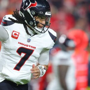 NFL Week 17: How To Watch Texans vs. Chargers, Eagles vs. Bills and More Games From Anywhere