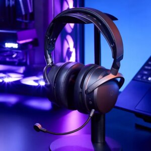 Audeze upgrades its Maxwell gaming headset with magnetic ear pads