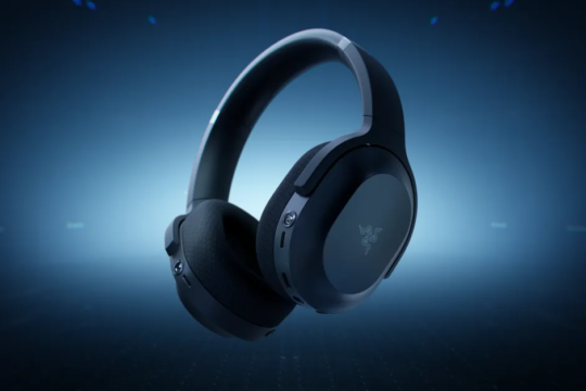 Razer’s AI wearable is a headset with built-in cameras