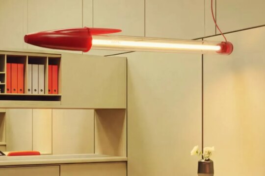 This 5-foot lamp is a supersized tribute to the world’s most iconic pen