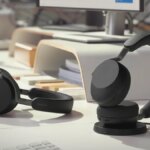 The Jabra Evolve3 85 and Evolve3 75 side by side on a desk
