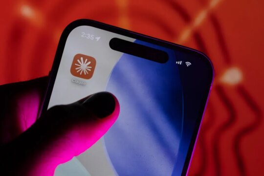 Claude AI icon on mobile