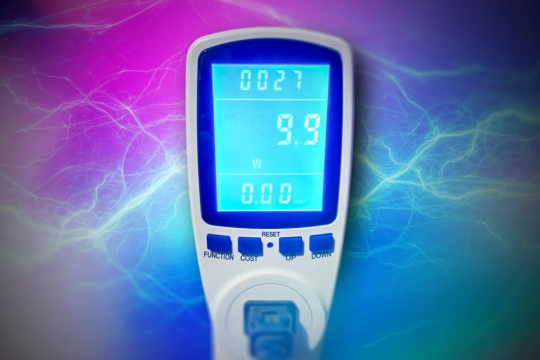 Energy meter with nothing plugged in